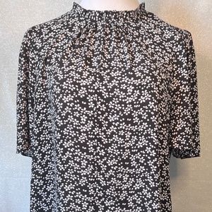 Black and white floral print tunic